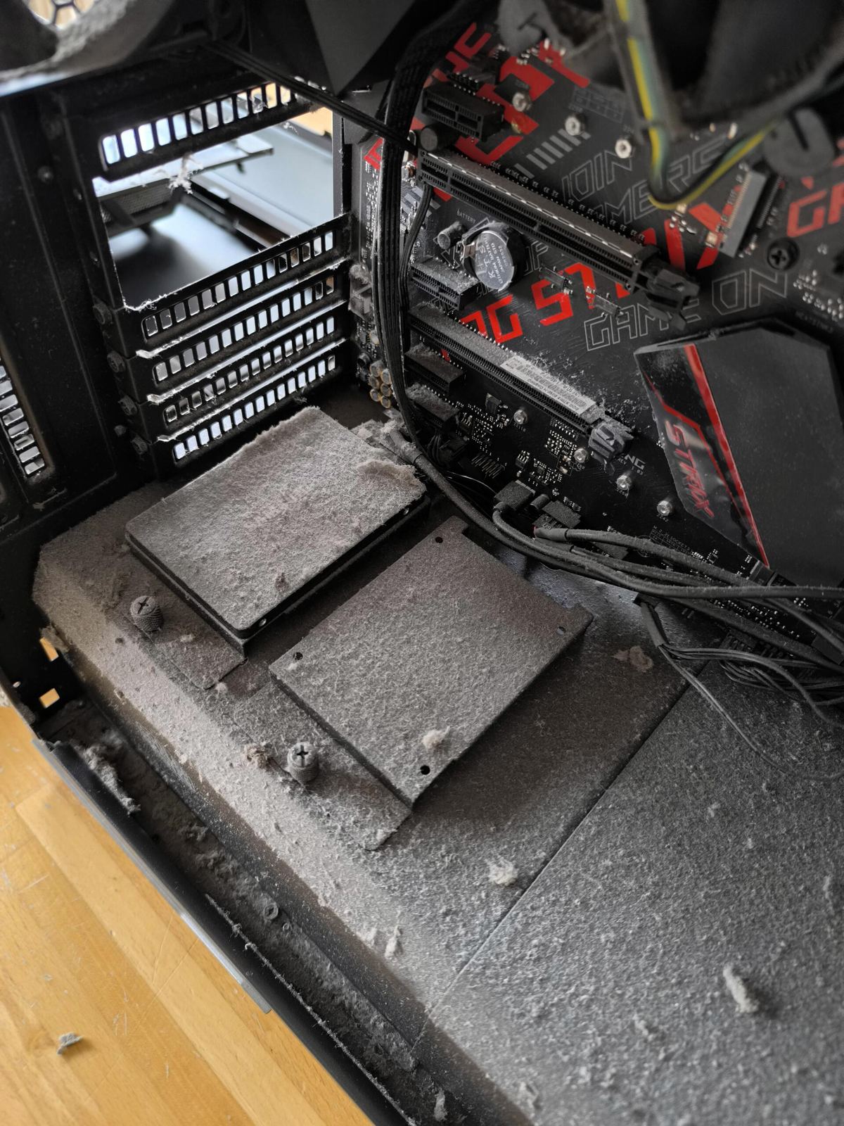 PC Case — Record Dust Buildup