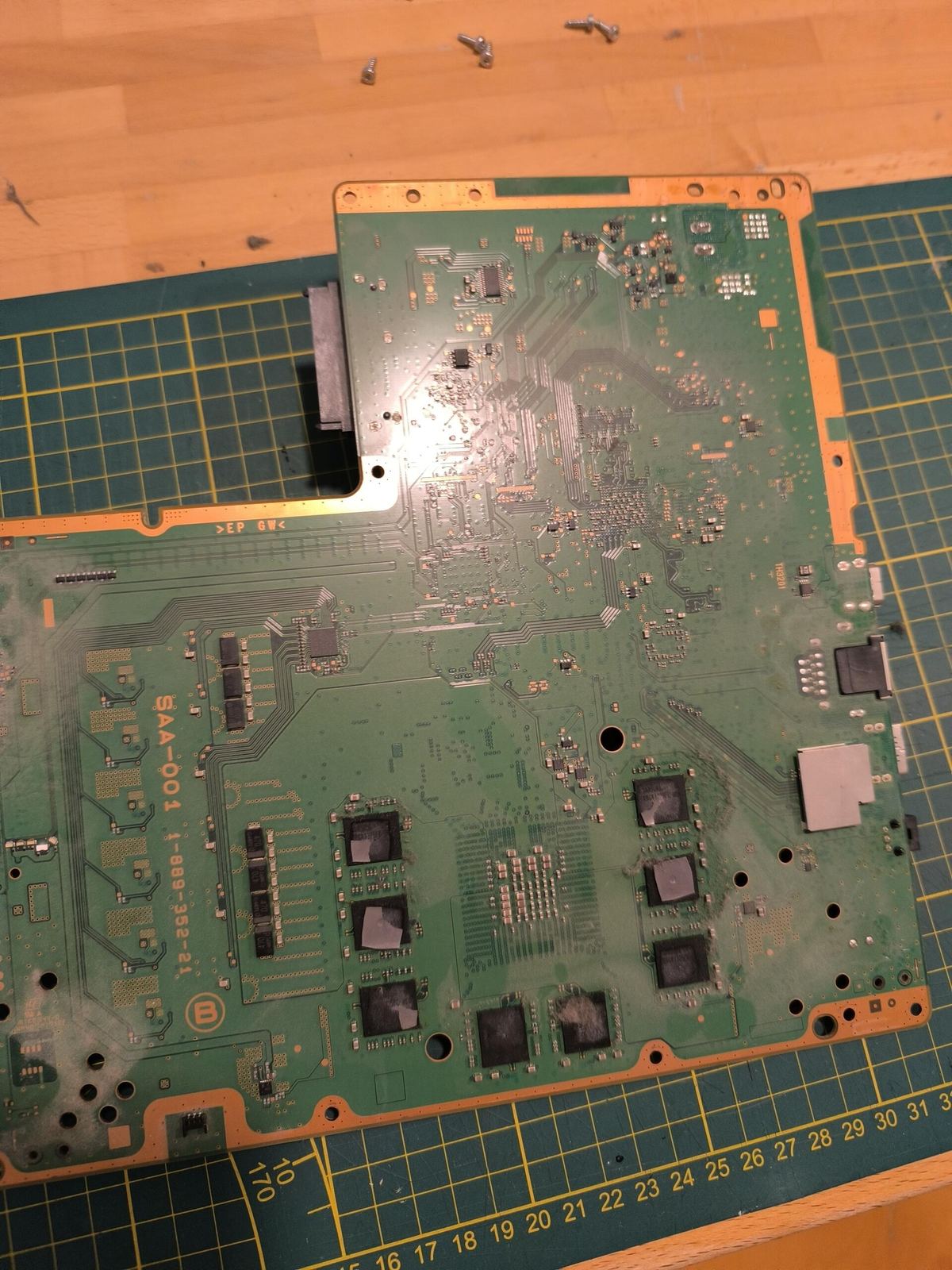 Scheda madre PS4 Fat smontata — riparazione console professionale